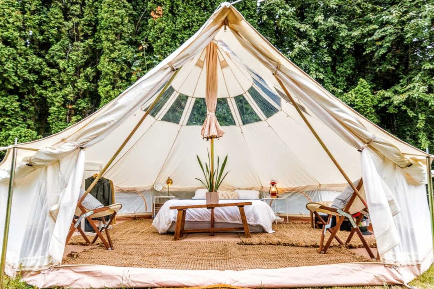 Glamping Adventures: Trends, Sustainable Practices, and Luxury - Escape Urban Life